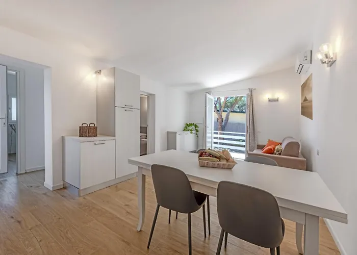 Europa カポリーヴェリ